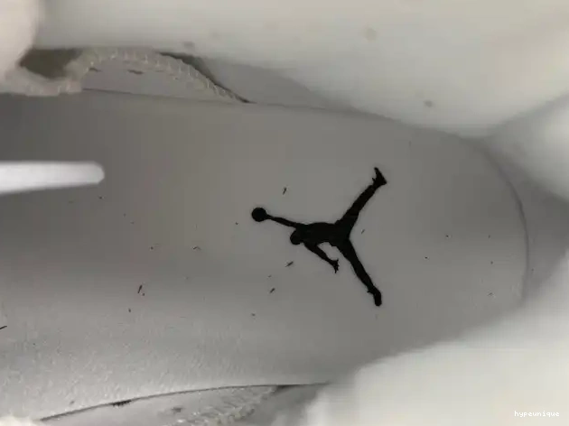 HYPE Jordan Oreo CT8529-112 6 Reverse Air 0424